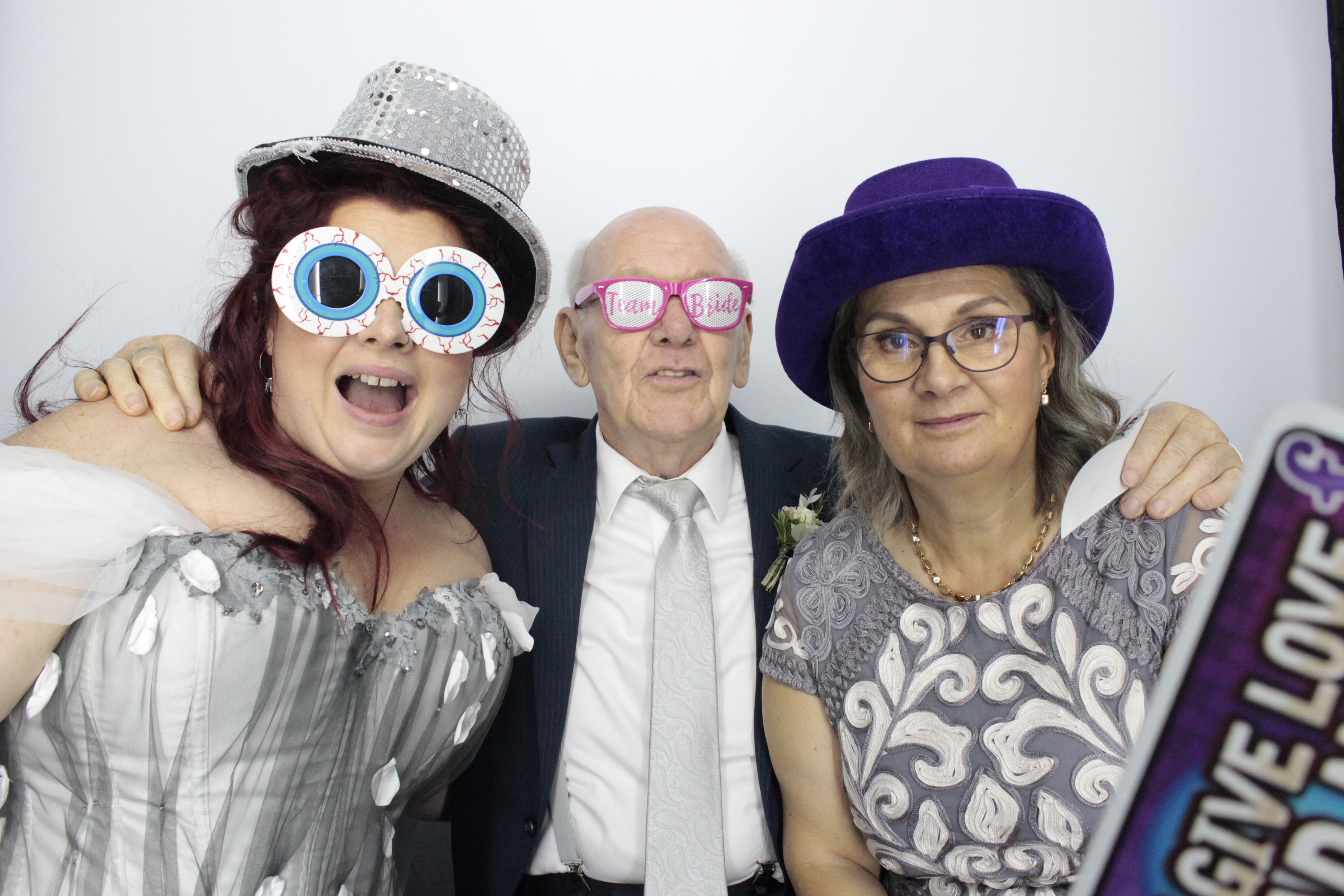 Chelsea & Matthew's Wedding | View more photos from the event at gallery.myphotoboothexperience.co.uk/u/MyPhotoBoothExperienceLtd/Chelsea-Matthews-Wedding